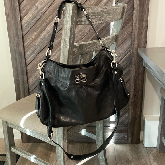 Coach Black Leather Shoulder Bag - Picture 5 of 9